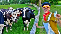 Nuno Roque - Best of Snapchat WTF Moments - Cows - Farm - Milk - Fashion Menswear
