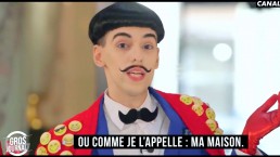 Nuno Roque on Canal+ - Le Gros Journal - talk show host - moustache bow tie